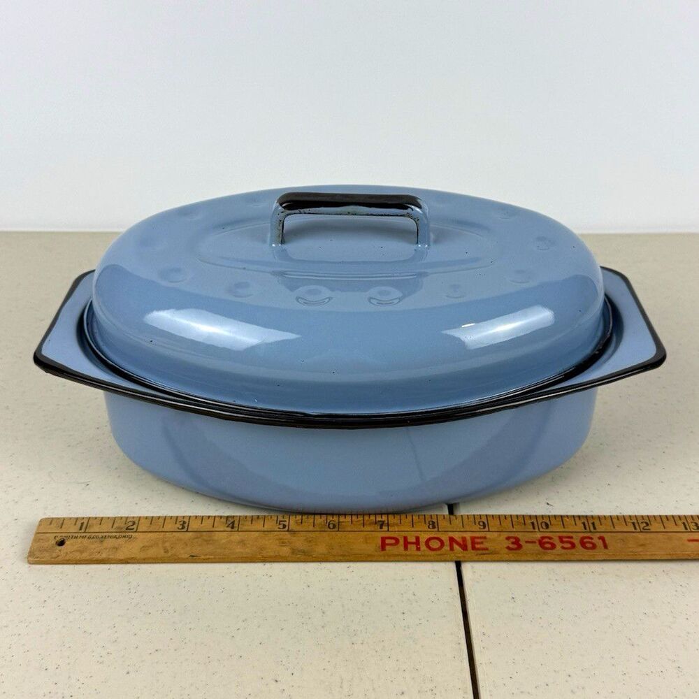 Vintage Enamelware Oval 2 qt Casserole Dish w/ Lid, Gas/Electric Oven